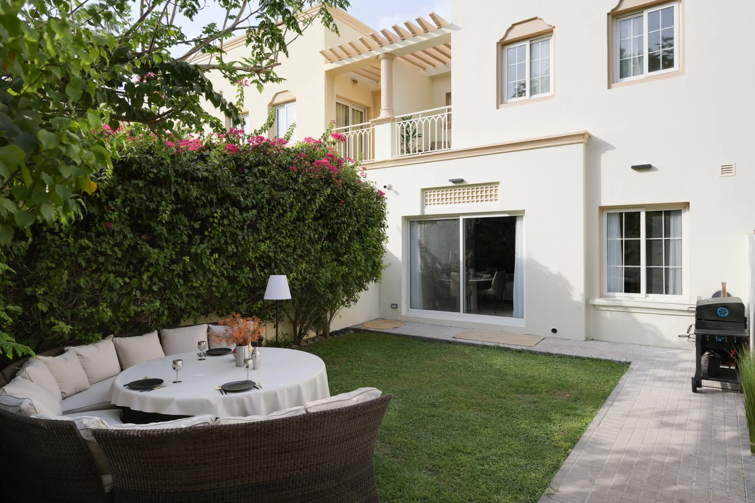 Springs 3 Villa Light